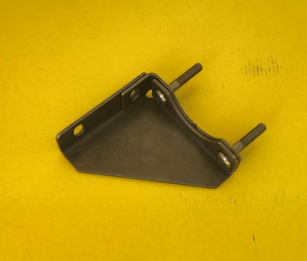 Exhaust Support Bracket - Right / Endschalldämpfer Halterung Rechts