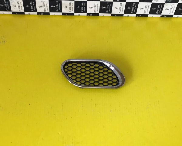 Lateral Air Vent - Left / Kotflügel Lüftungsgitter Links