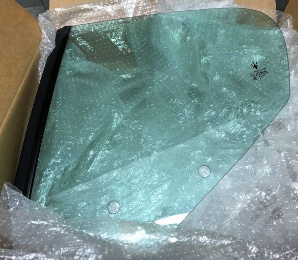 Complete Rear Side Glass - Left / Hinteres Fenster Links
