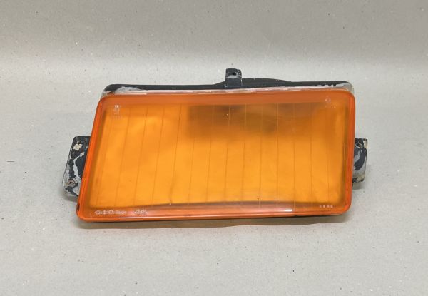 Front Indicator - left orange / Blinker vorne - links orange
