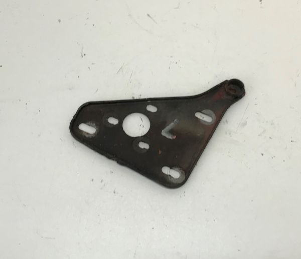 Bracket for Headlight Lifting Motor - left / Halter für Motor für Klappscheinwerfer - links