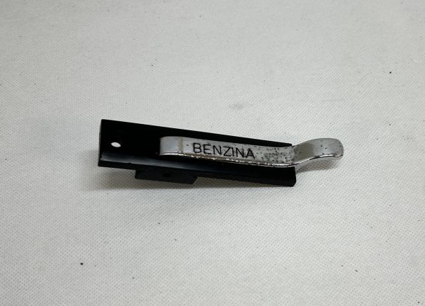 BENZINA - Fuel Flap Opener / Hebel Tankklappe