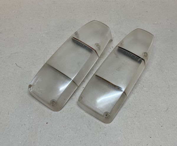 Pair of Rear Light Glasses / Paar Rücklichtgläser