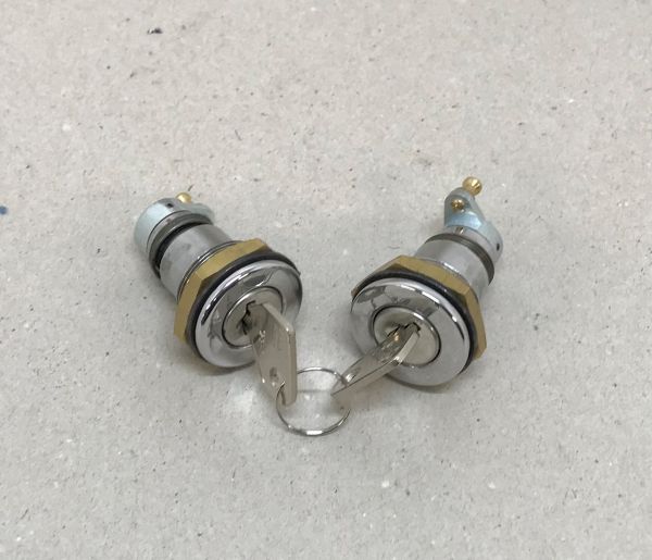 Ferrari - Set of Door Lock Cylinders / Satz Schließzylinder für Türen