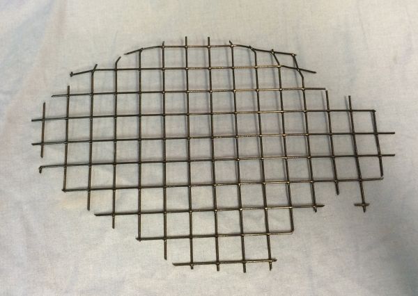 Grille in Front Bumper - left / Grill in Stoßstange vorne - links