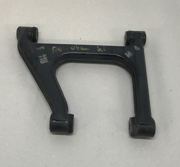 Rear upper Wishbone / Dreieckslenker hinten oben