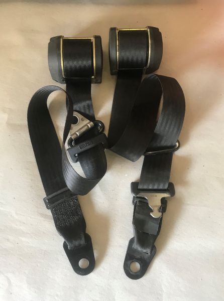 Pair of Safety Belts for Front Seats / Paar Sicherheitsgurte vorne