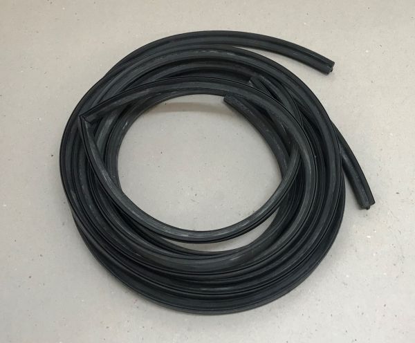 Pair of Door Seals - outer / Paar Türdichtungen - aussen