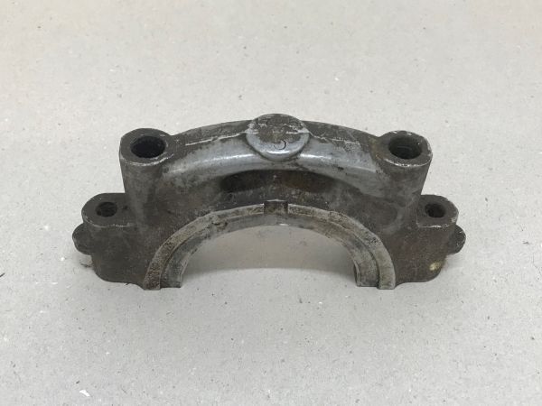 Maserati - Crankshaft Bearing Support / Halter Kurbelwellenlager