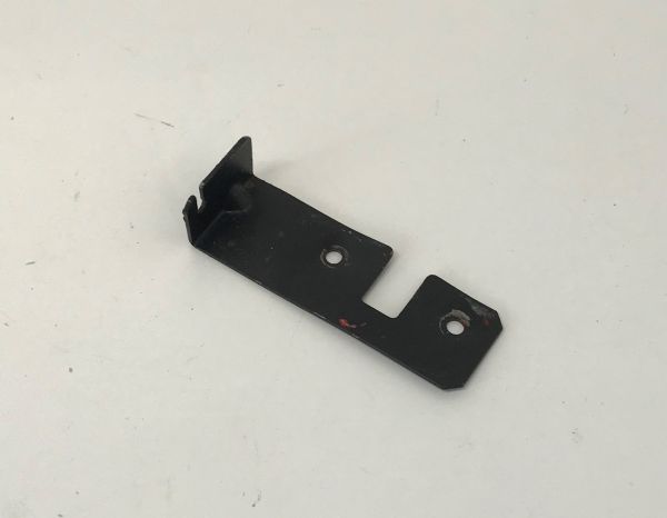 Bonnet Lock Support - right / Halter für Haubenschloss - rechts