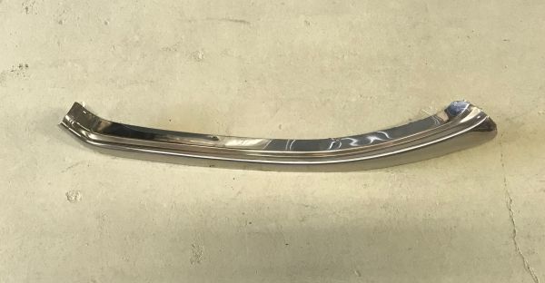 Chrome at C-Post - right / Chromleiste an C-Säule - rechts
