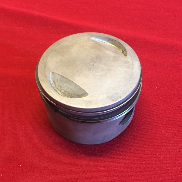 Piston with Pin and Rings / Kolben mit Kolbenbolzen und Ringen
