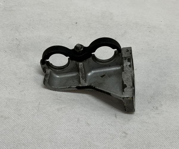 Ferrari 348 - Bracket for Gearbox Cables / Halter Schaltzüge