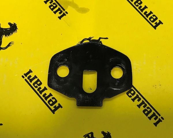 Shim for Door Catch / Unterlage für Türschloßfalle
