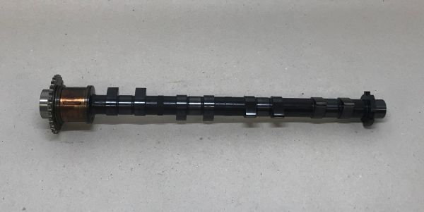 Intake Camshaft - right with Phase Variator / Einlass Nockenwelle - rechts mit Phasensteller