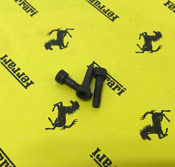 Screw / Schraube