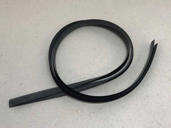 Scraper for Door Window Molding / Gummi für Türschachtleiste