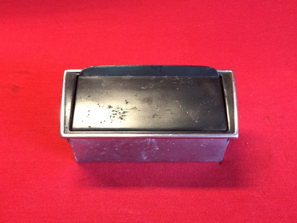 Ashtray black / Aschenbecher schwarz