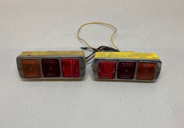 Carello - Pair of Rear Lights / Paar Rückleuchten