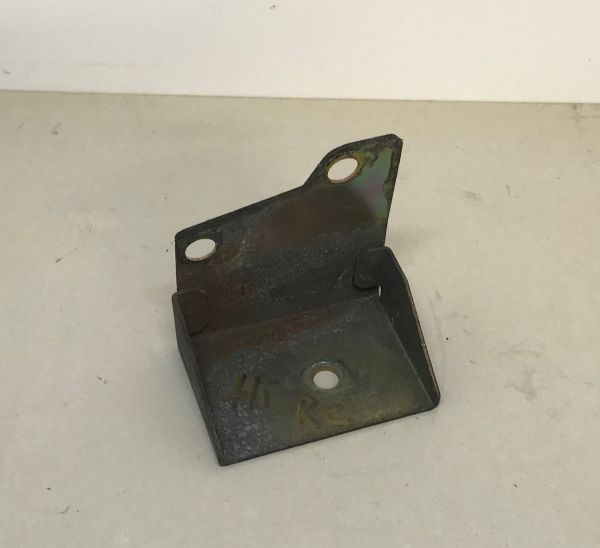 Bumper Bracket rear right / Stoßstangenhalter hinten rechts