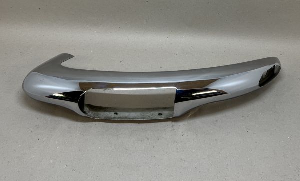 Ferrari 365 GT 2+2 - Front Left Bumper / Stoßstange vorn links