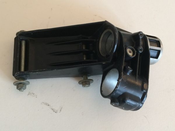 Bracket for Steering Column / Halter für Lenksäule und Zündschloss