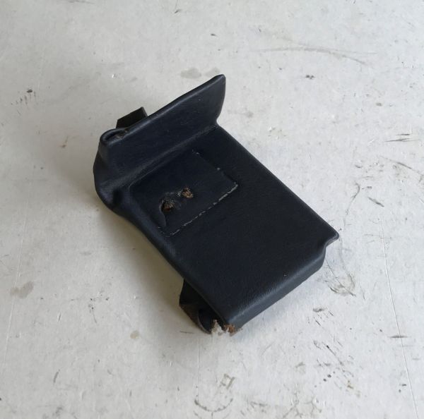 Support for Bracket for Lamp in Glovebox / Unterlage für Halter für Lampe in Handschuhkasten