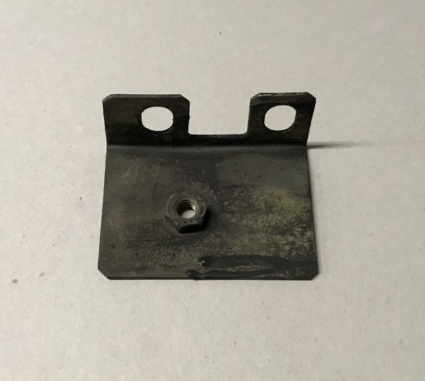 Bumper Bracket - left / Stoßfängerhalter - links