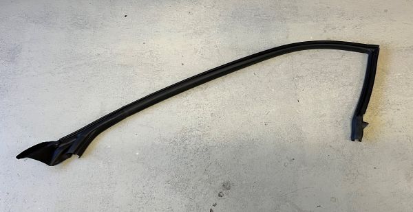 Upper Door Seal LH / Obere Türdichtung links