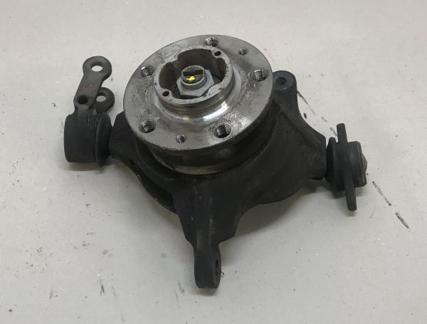 Front right Wheel Hub with Bearing / Radträger vorn rechts mit Radlager