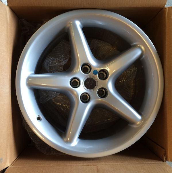 10 1/2'' J X 18 - Wheel Rim / Felge