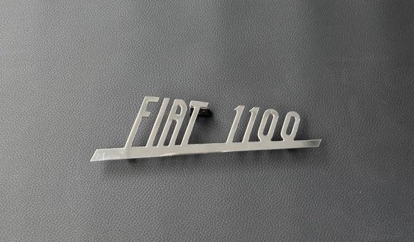FIAT 1100 - Script / Schriftzug