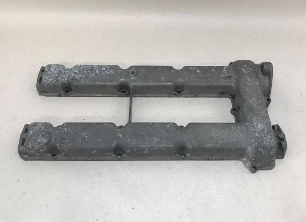 DINO Cyl 1 > 3 Magnesia - Valve Cover RH / Ventildeckel rechts
