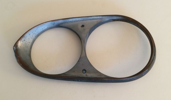 Frontlight Frame - left / Rahmen für Hauptscheinwerfer - links
