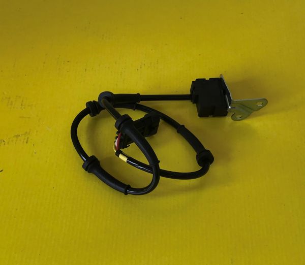 Wheel Acceleration Sensor - Left / Radbeschleunigungssensor Links