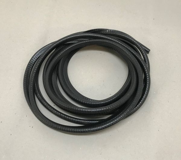 Front and Rear Rubber Profile under Bumper / Gummiprofil unter Stoßfänger vorn und hinten