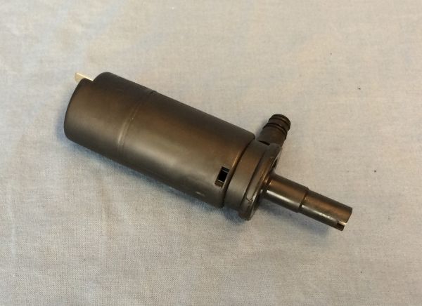 Headlight Washer Pump / Pumpe für Scheinwerfer-Reinigungsanlage