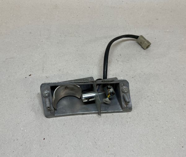 Alfa Romeo Berlina 2000 - Front Indicator Base / Blinkersockel vorne