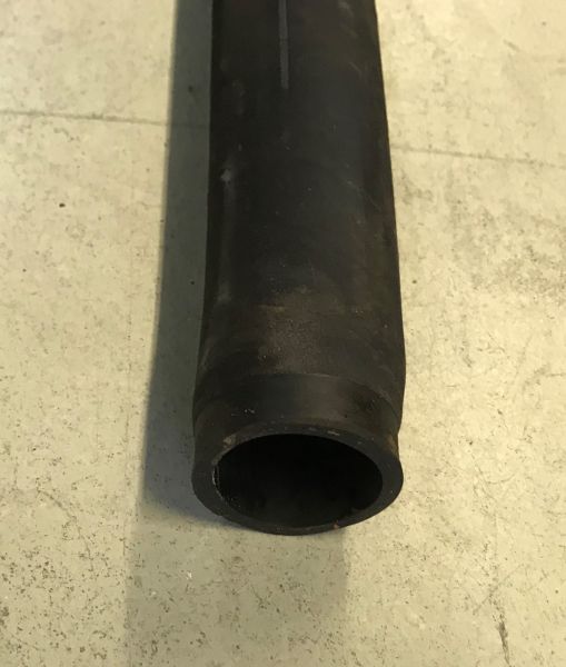 Coolant Pipe in Bottom / Kühlwasserleitung im Unterboden