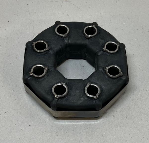 Rubber Coupling for Cardan and Diffrential / Hardischeibe an Kandanwelle und Differential