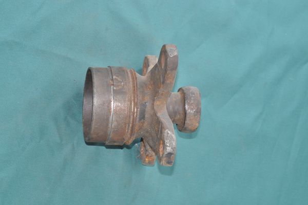Cardan Part / Anschluß für Kardanwelle