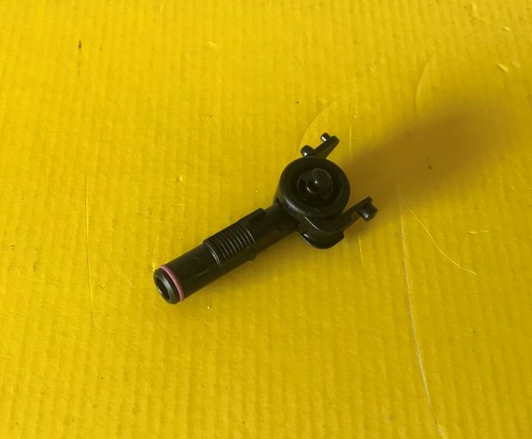 Headlightwasher Nozzle - Left / Scheinwerferwaschanlage Düse Links