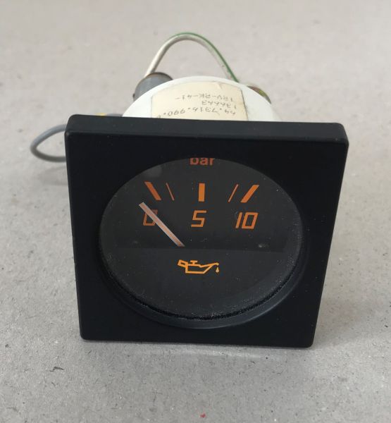 Oil Pressure Instrument / Öl Druck Anzeige
