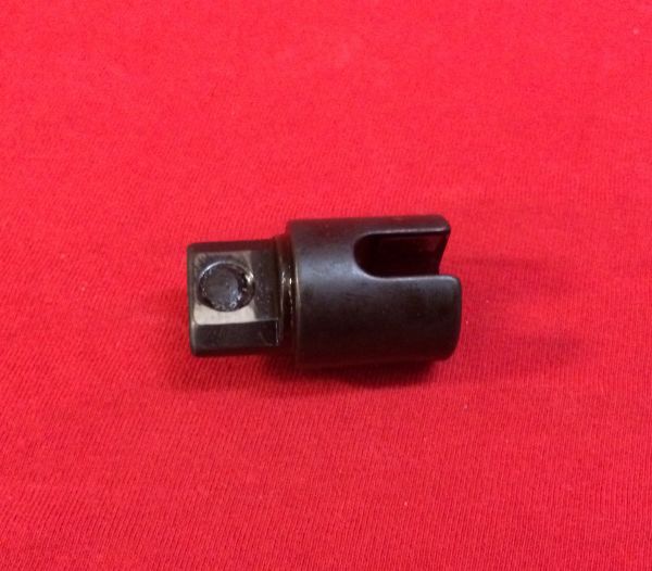 Connection for Vacuum Pump / Antiebsstück für Unterdruck Pumpe