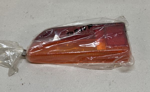 Lamborghini Miura - Rear Light Glass LH / Rückleuchten Glas links