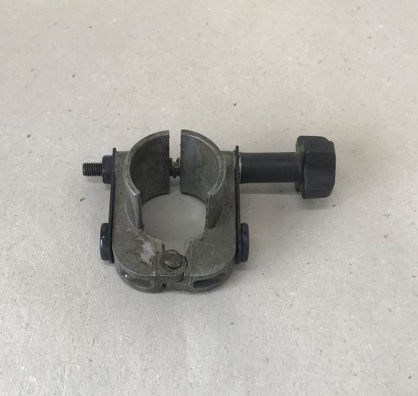 Clamp with Screw for Steering Wheel Adjustment / Klammer mit Schraube für Lenkradverstellung