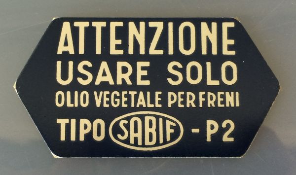 Plate for Brake Fluid / Schild für Bremsflüssigkeit