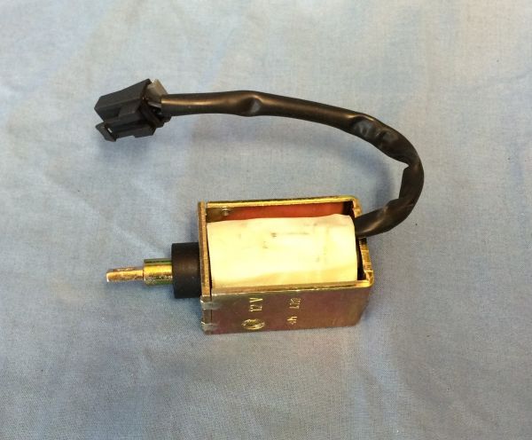 Actuator-Hood Opening / Hauben-Entriegelung