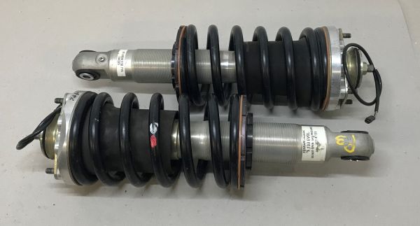 Front Shock Absorber with Spring (Pair) / Federbein vorn (Paar)