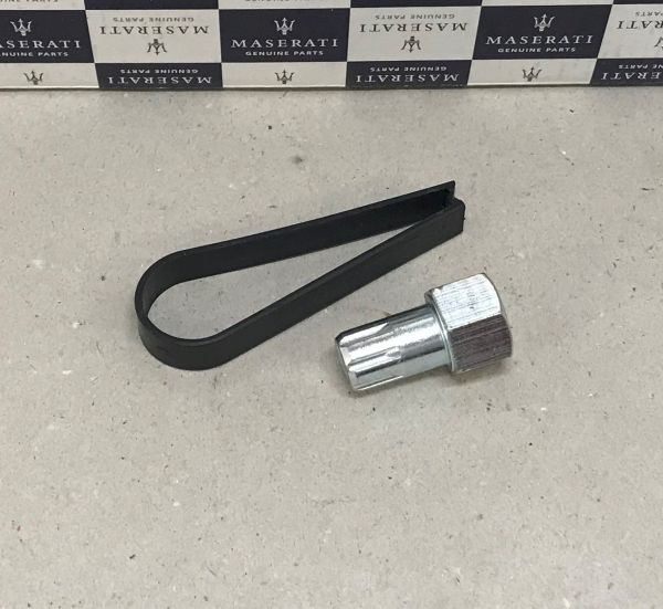Security Stud Bolt Tool / Lösewerkzeug Radschraube